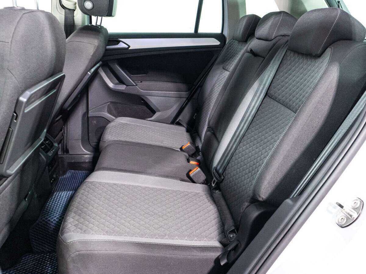 Volkswagen Tiguan L, 2019 Фото №10