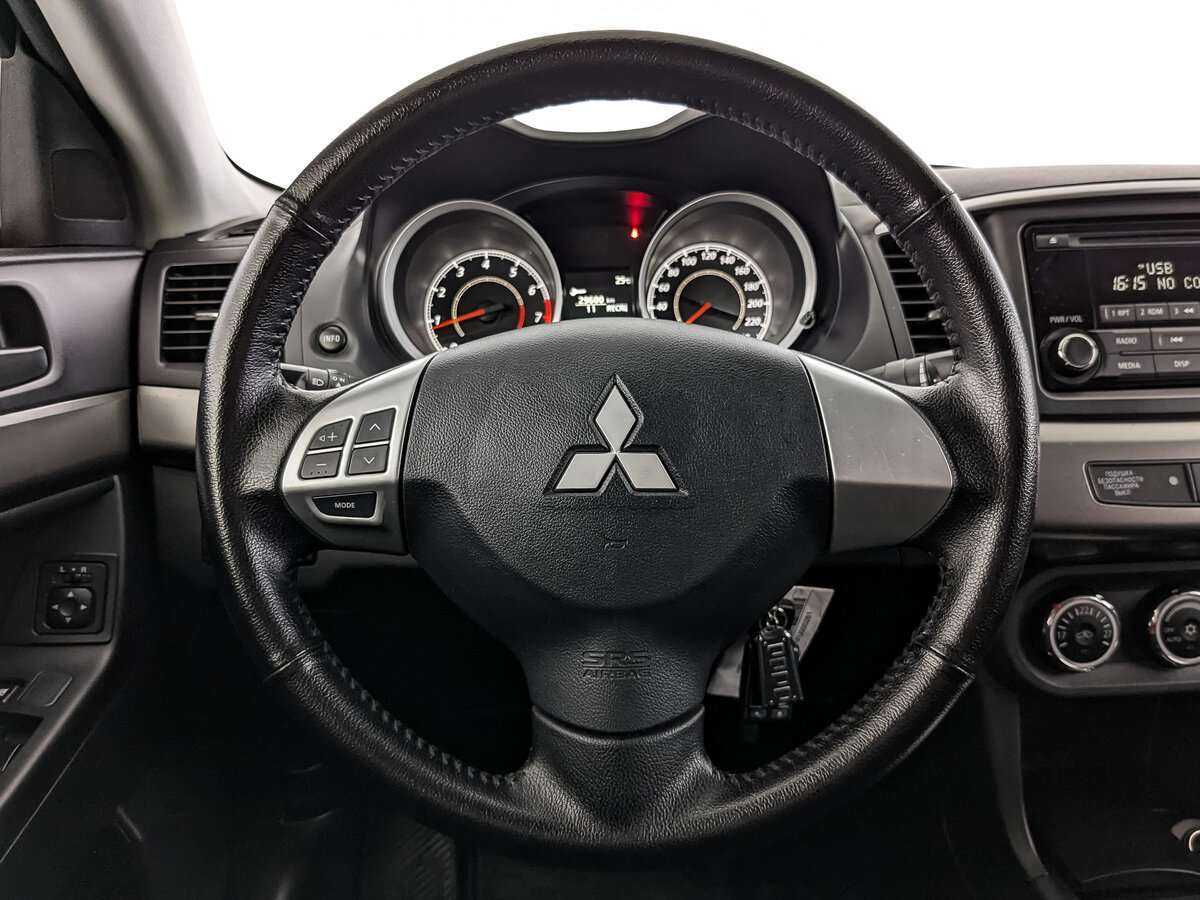 Mitsubishi Lancer, 2015 Фото №17