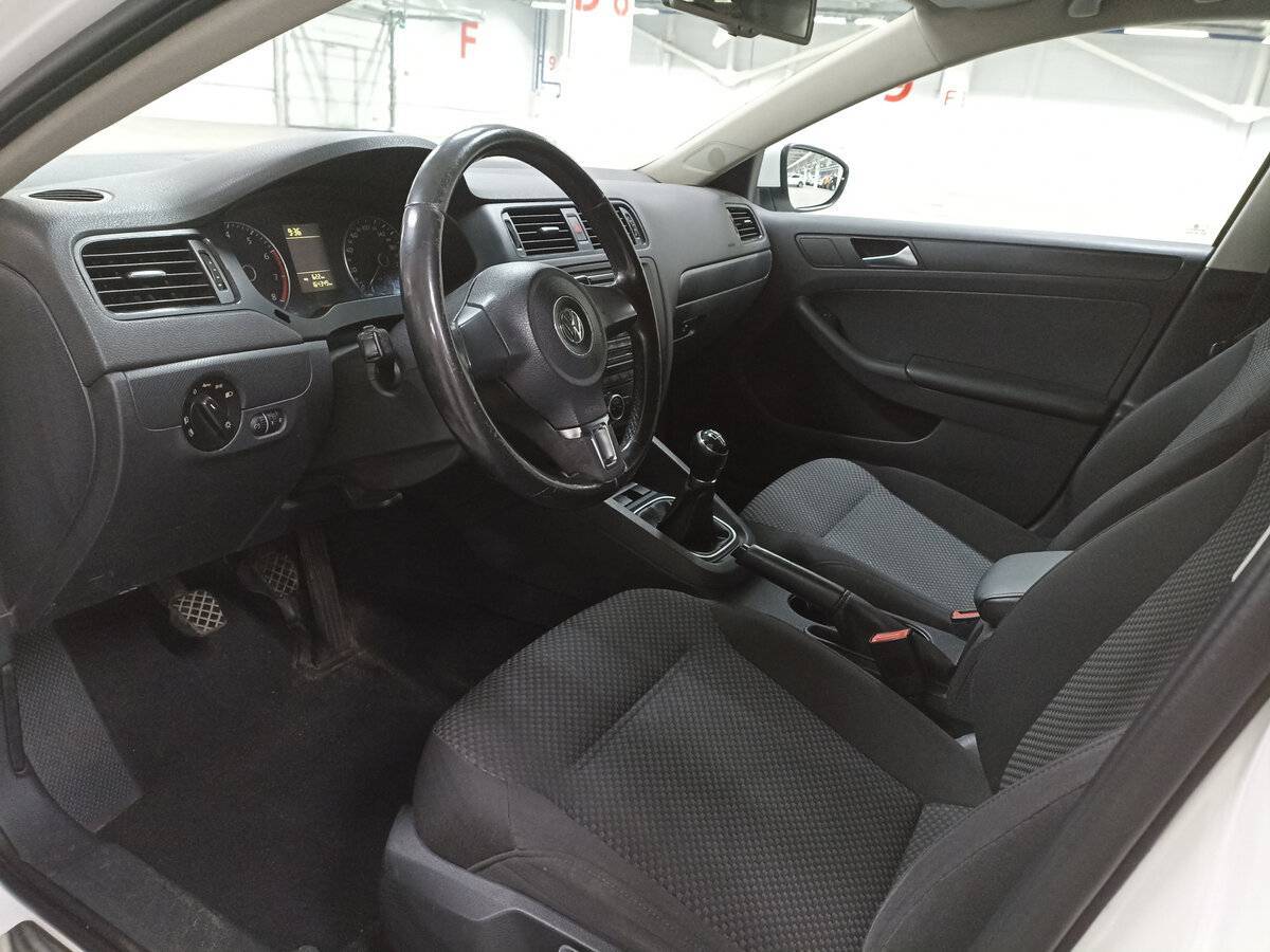 Volkswagen Jetta, 2014 Фото №15