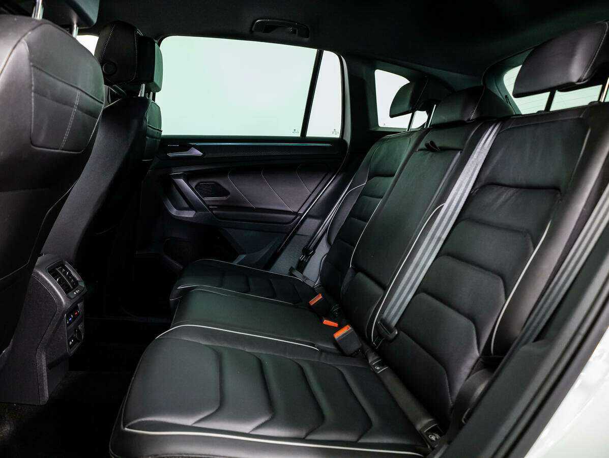 Volkswagen Tiguan, 2021 Фото №8