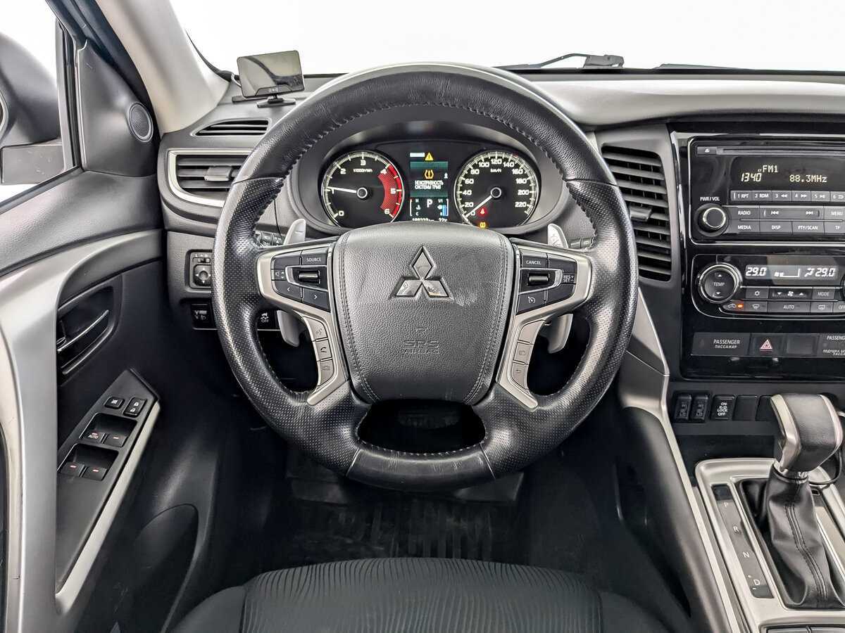 Mitsubishi Pajero Sport, 2018 Фото №21