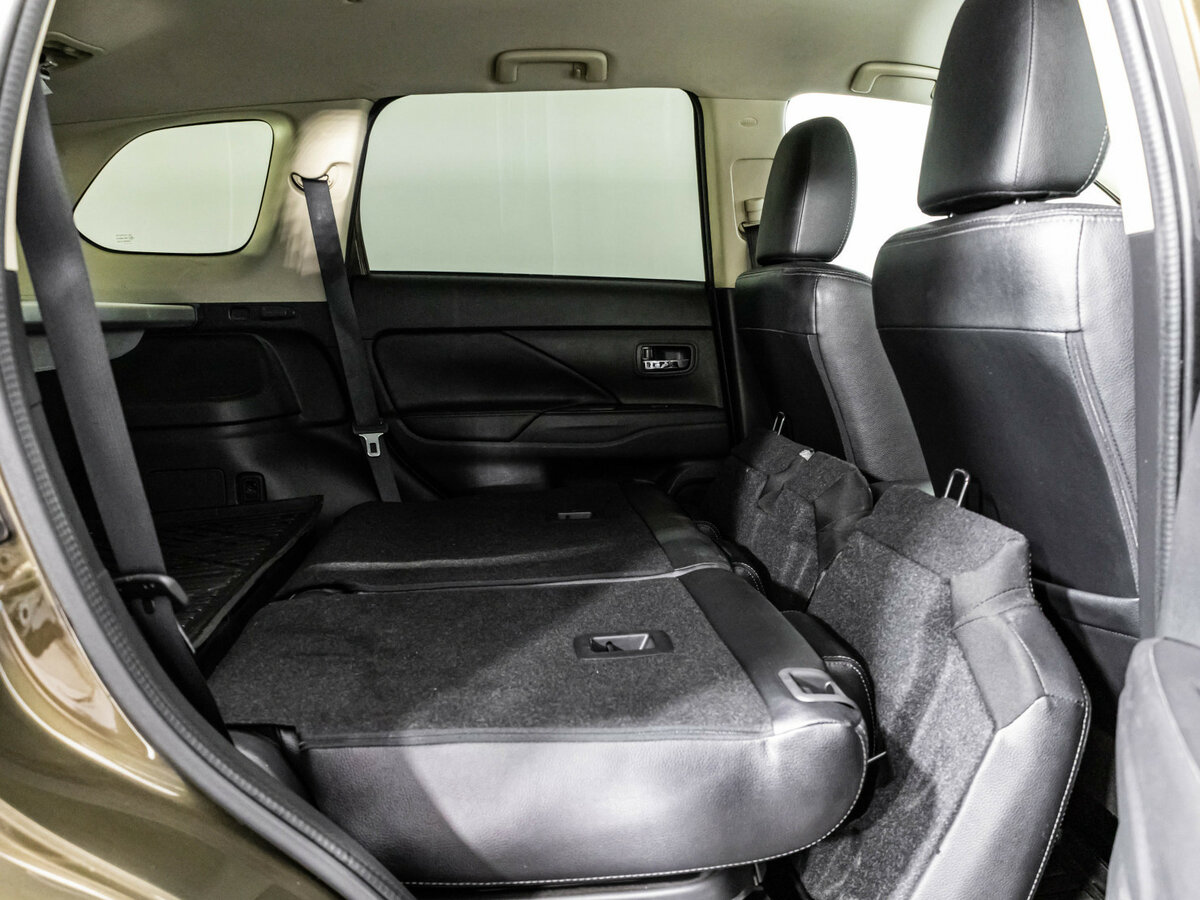 Mitsubishi Outlander III Рестайлинг 2, 2015 Фото №17
