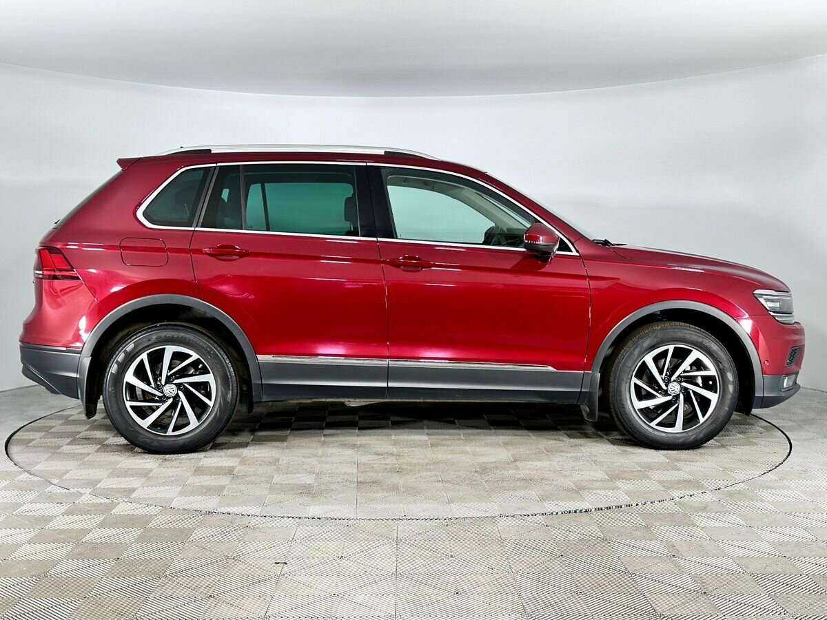 Volkswagen Tiguan, 2018 Фото №5