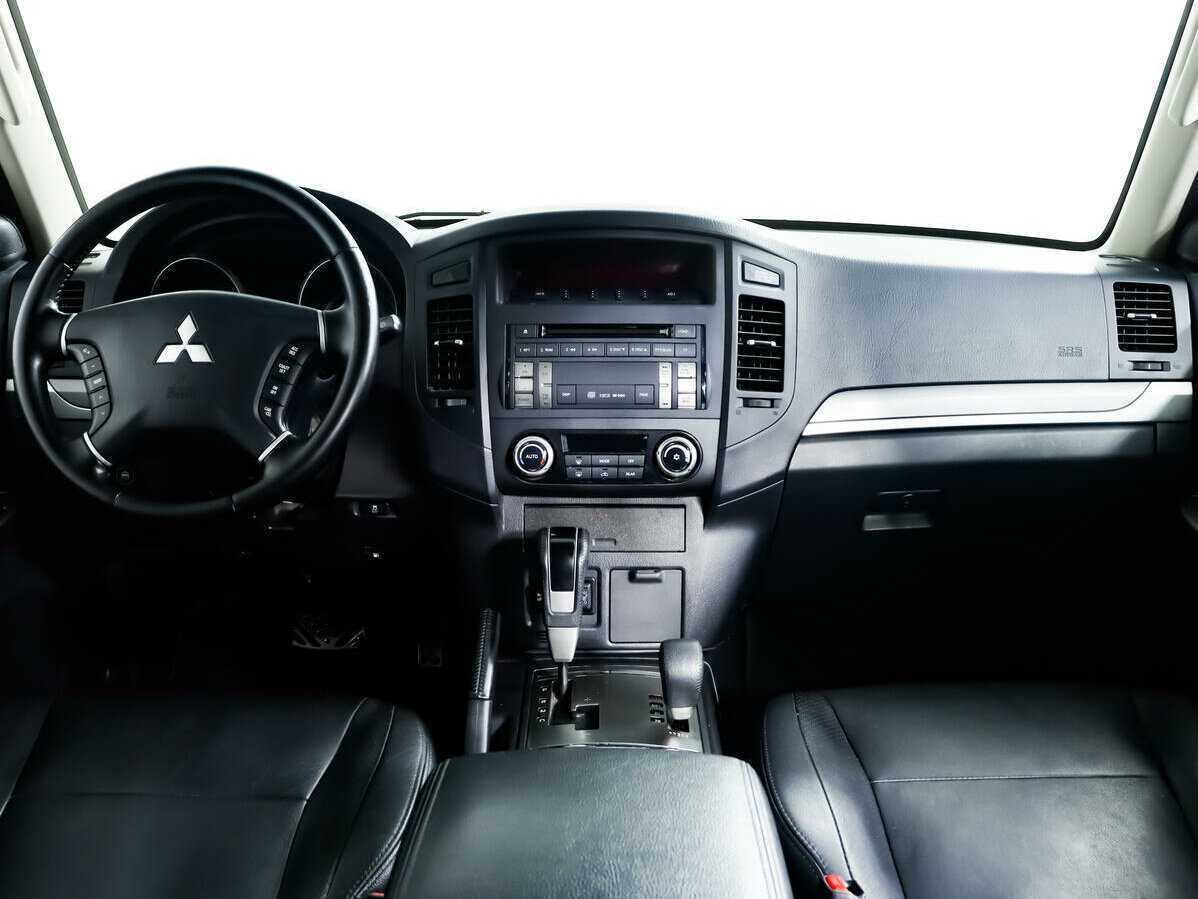 Mitsubishi Pajero, 2013 Фото №11