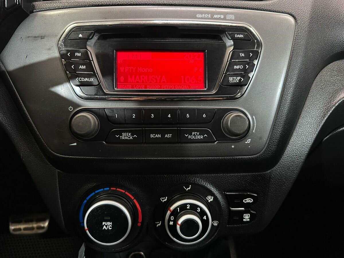 Kia Rio, 2013 Фото №13