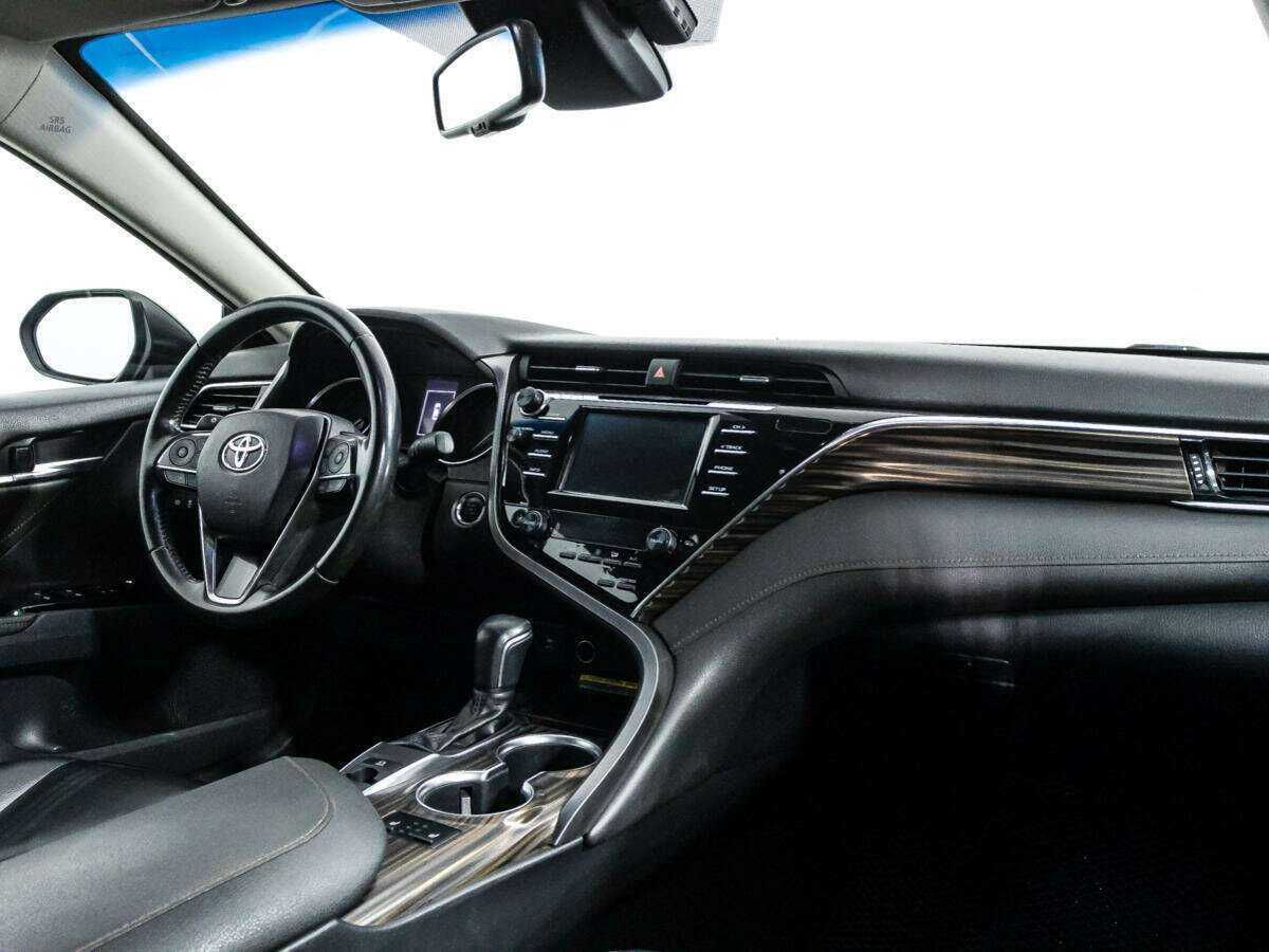 Toyota Camry, 2018 Фото №9
