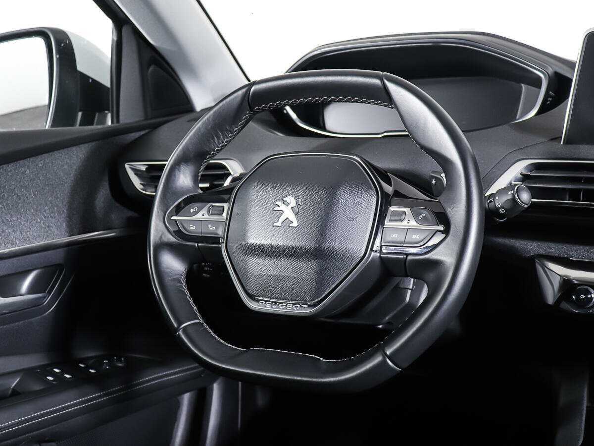 Peugeot 3008, 2017 Фото №15