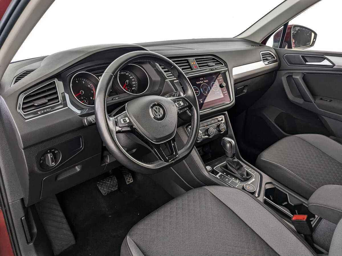 Volkswagen Tiguan, 2020 Фото №11