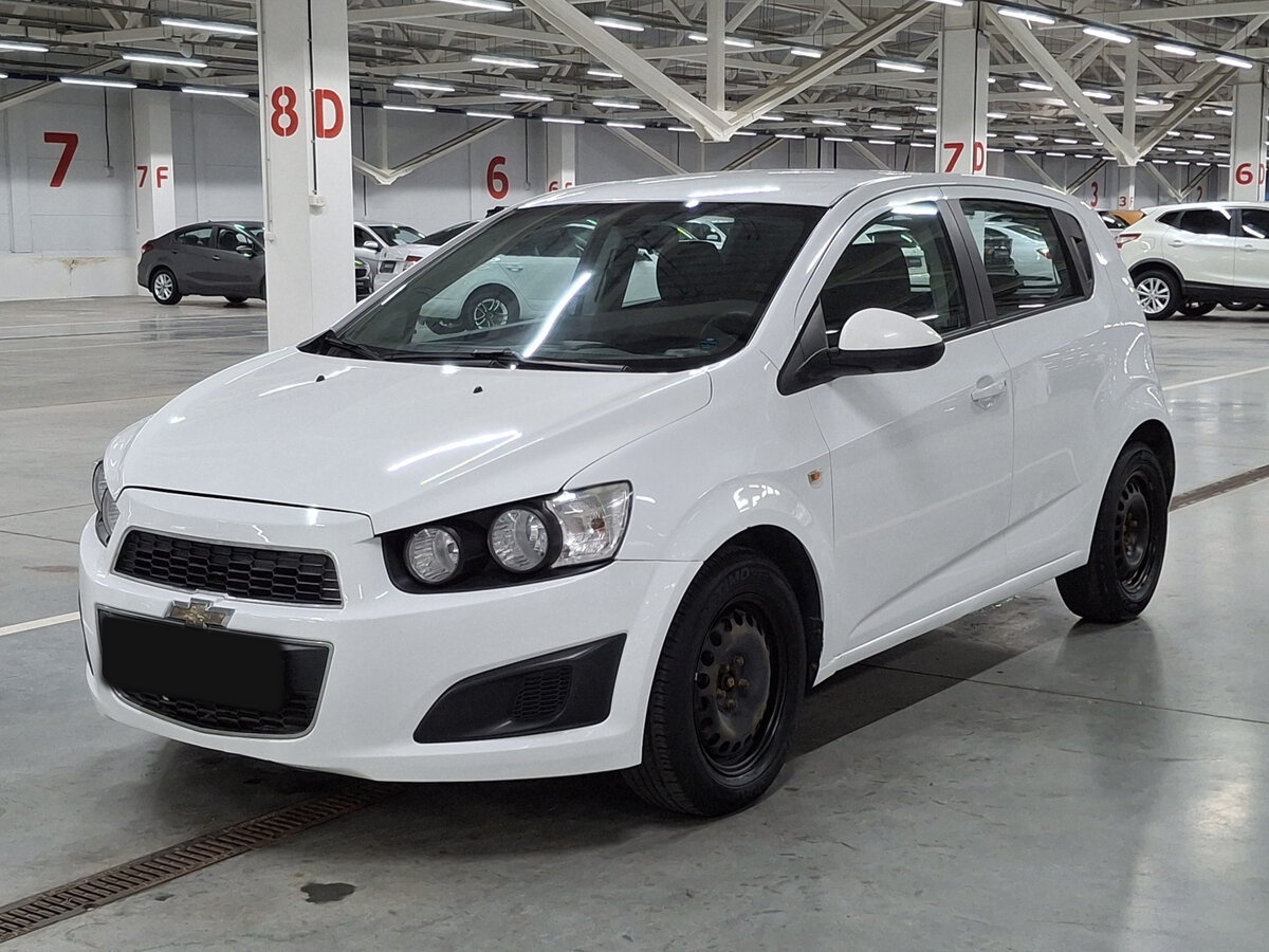 Chevrolet Aveo II, 2015 Фото №1