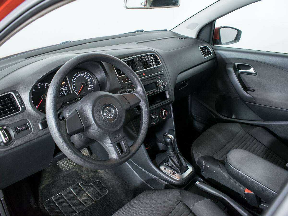 Volkswagen Polo, 2012 Фото №13