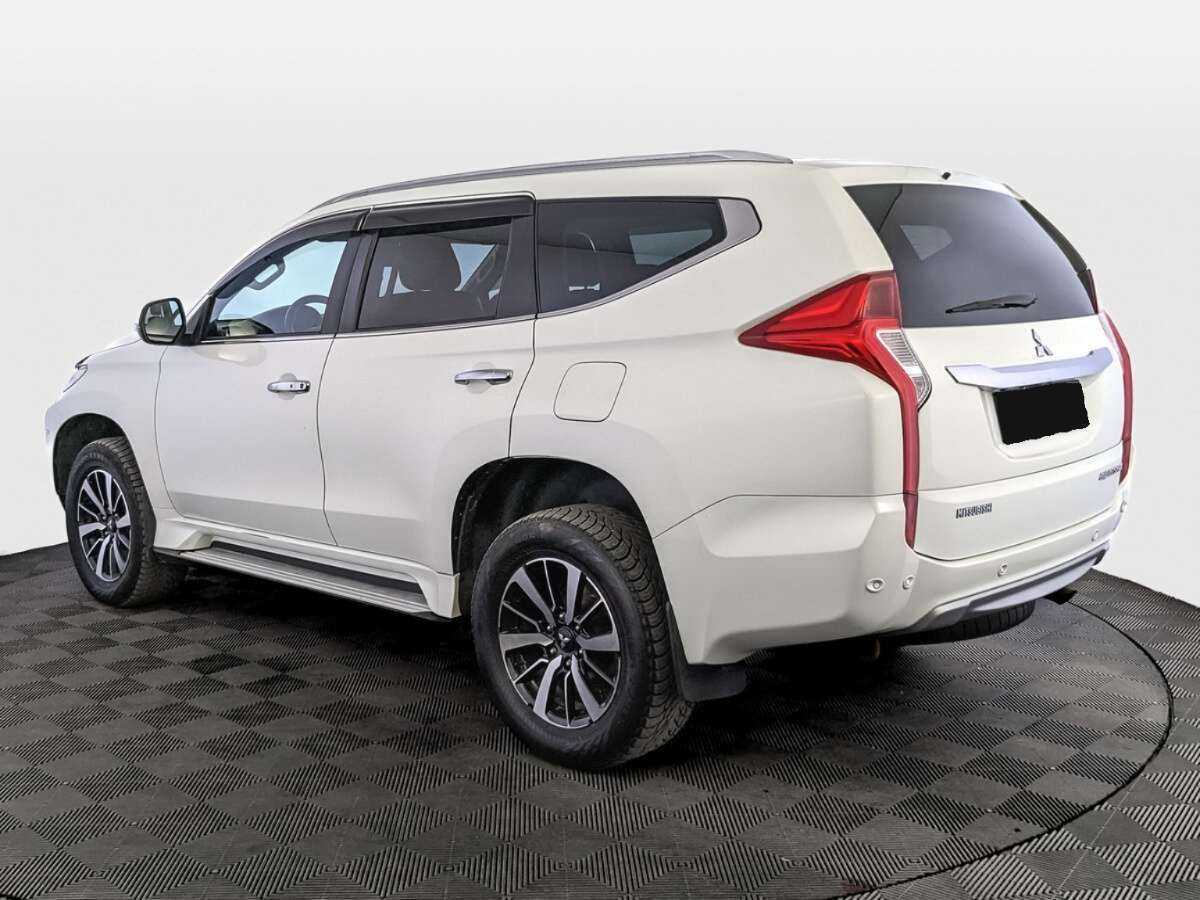 Mitsubishi Pajero Sport, 2017 Фото №7