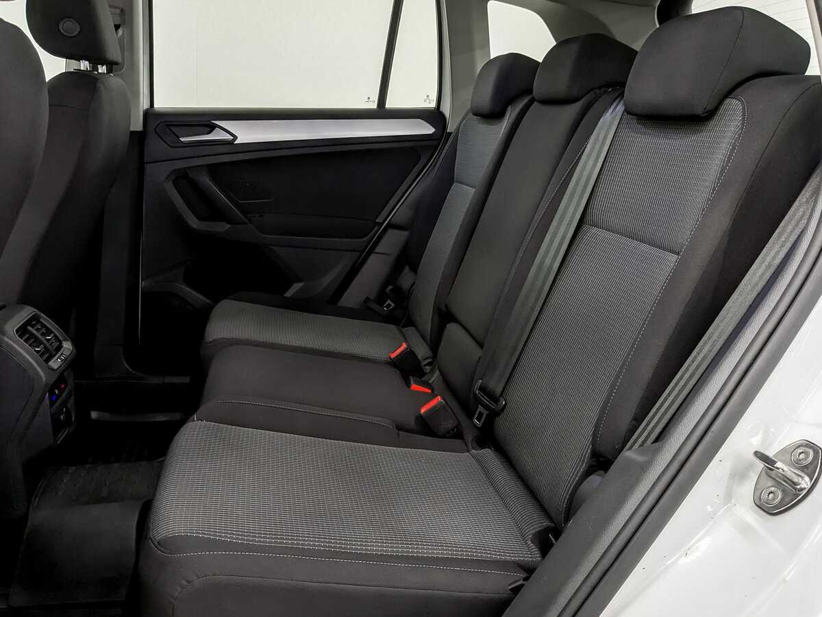 Volkswagen Tiguan, 2021 Фото №12
