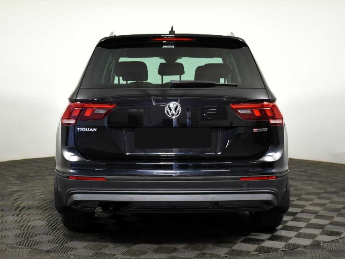 Volkswagen Tiguan, 2018 Фото №5