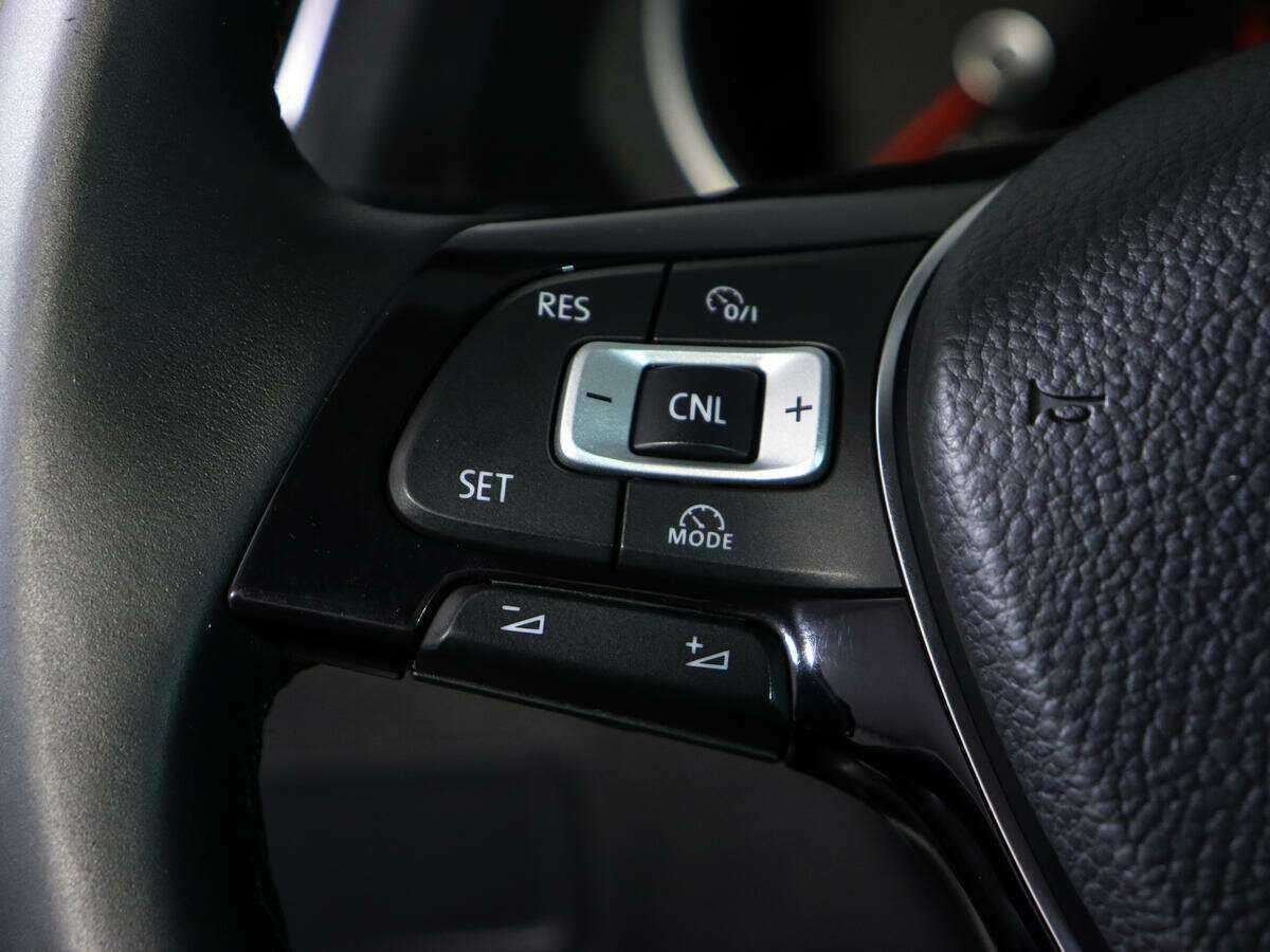 Volkswagen Tiguan, 2017 Фото №15