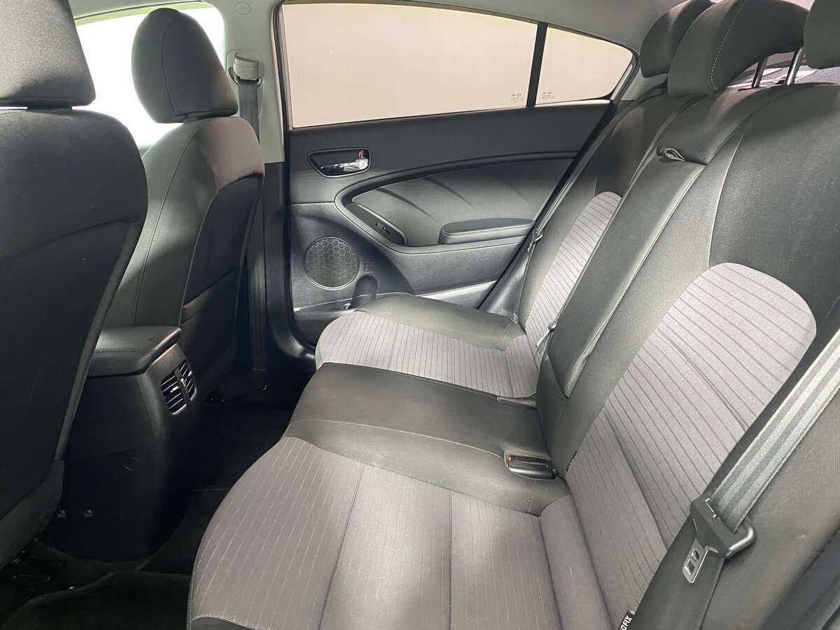 Kia Cerato, 2019 Фото №12
