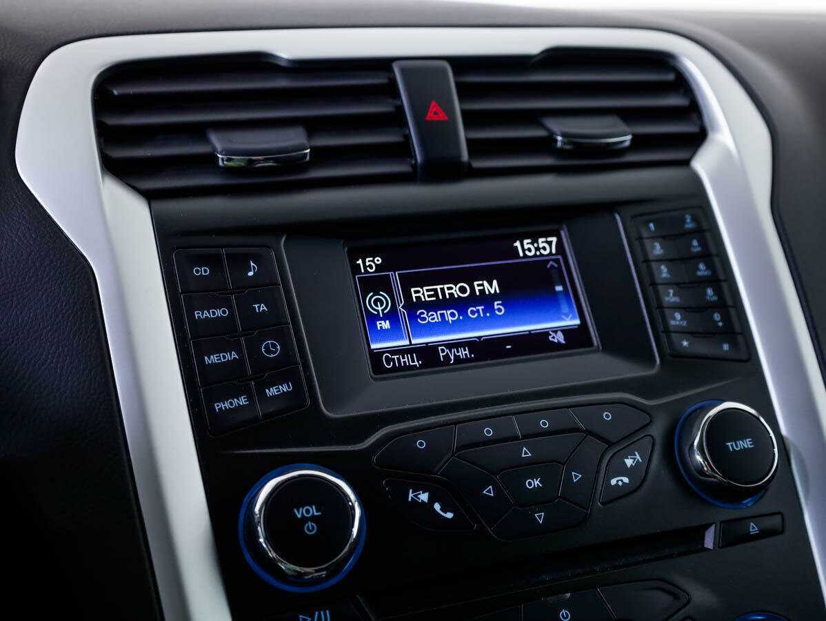 Ford Mondeo, 2017 Фото №14