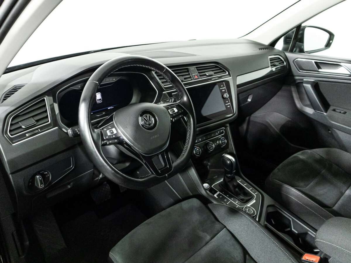Volkswagen Tiguan, 2018 Фото №11