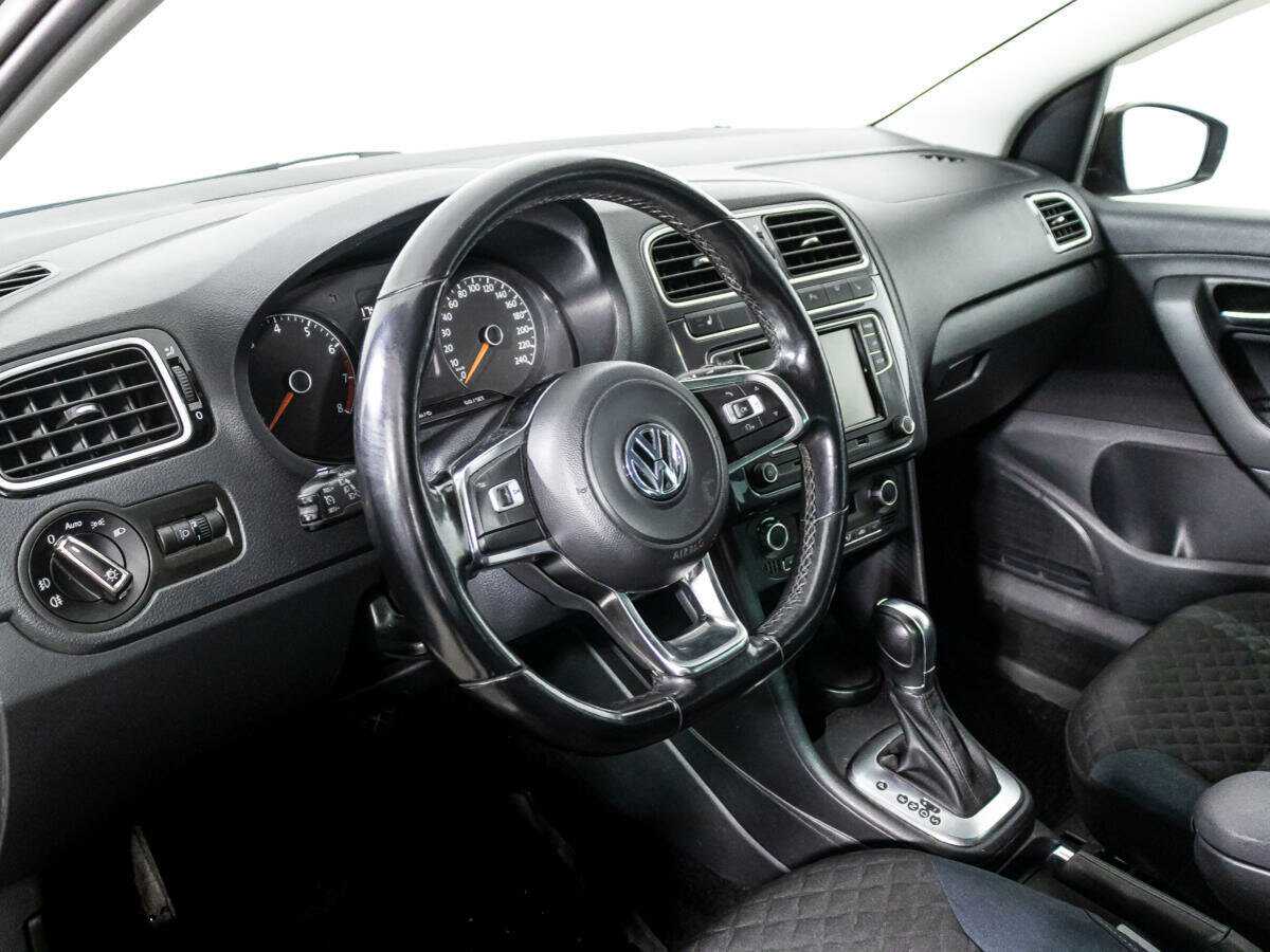 Volkswagen Polo, 2019 Фото №11