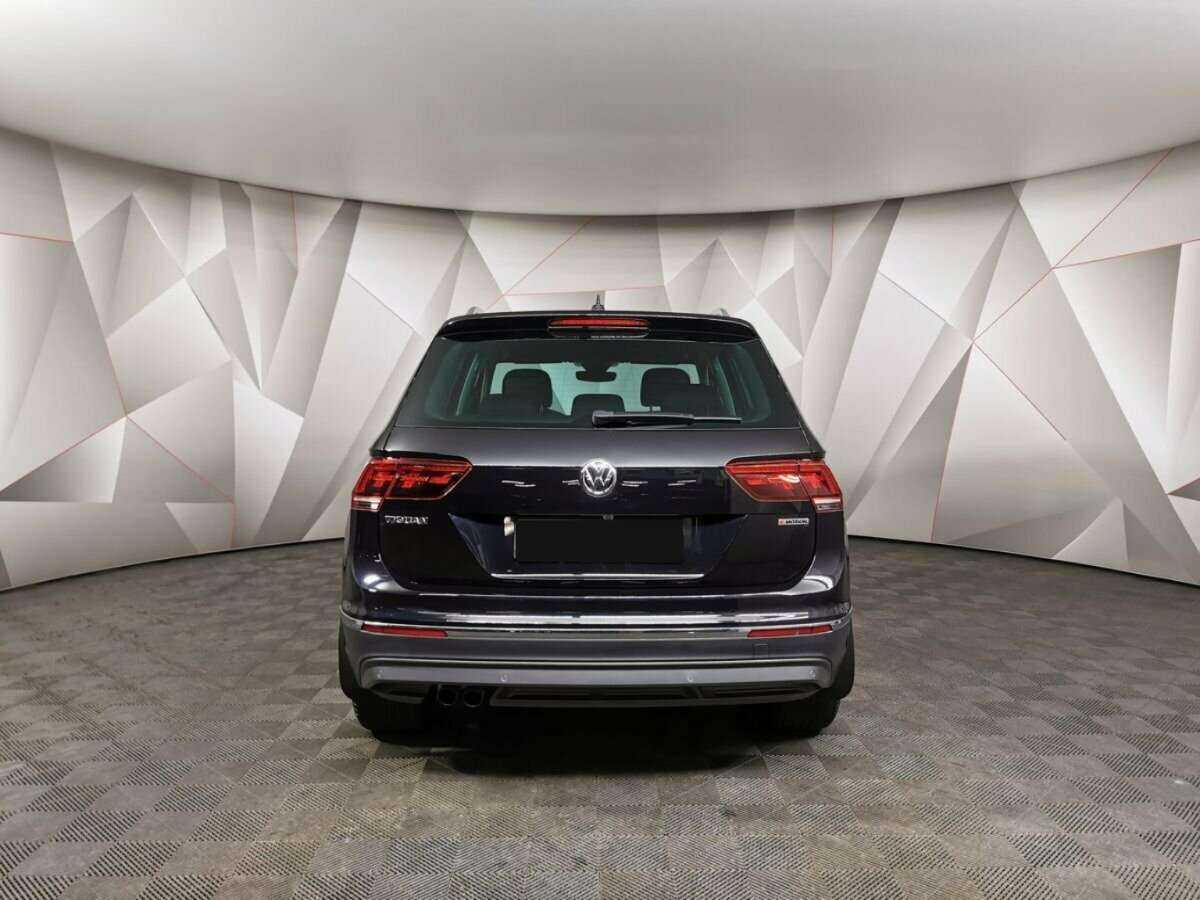 Volkswagen Tiguan, 2019 Фото №8
