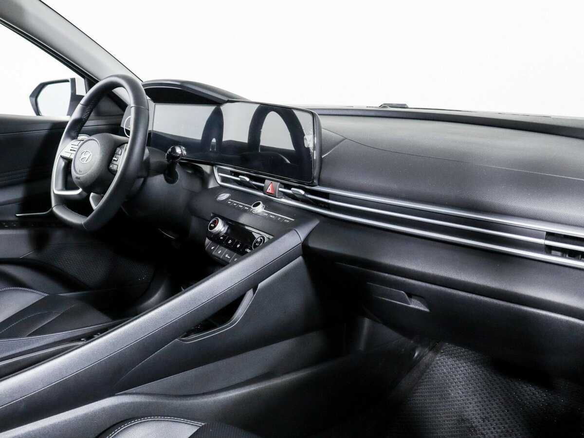 Hyundai Elantra, 2023 Фото №9