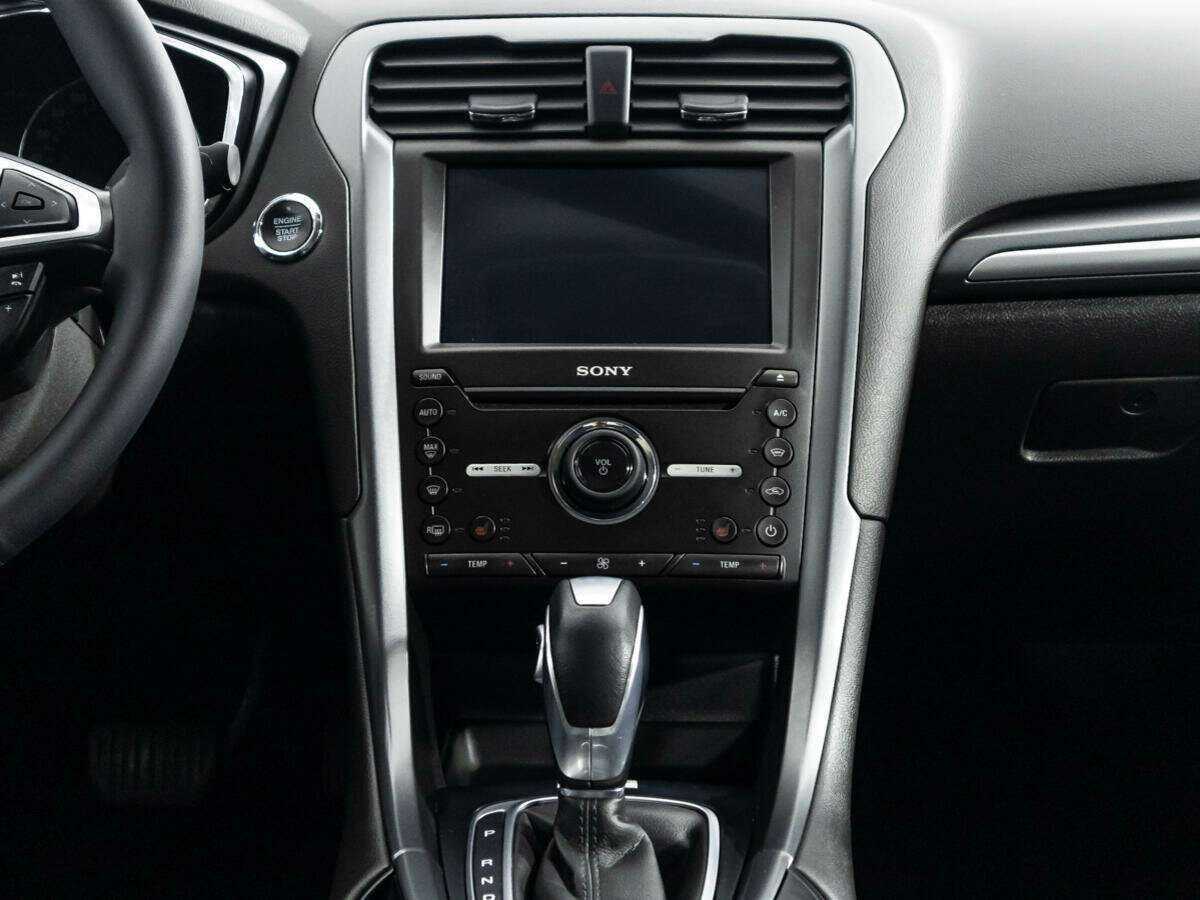 Ford Mondeo, 2017 Фото №13