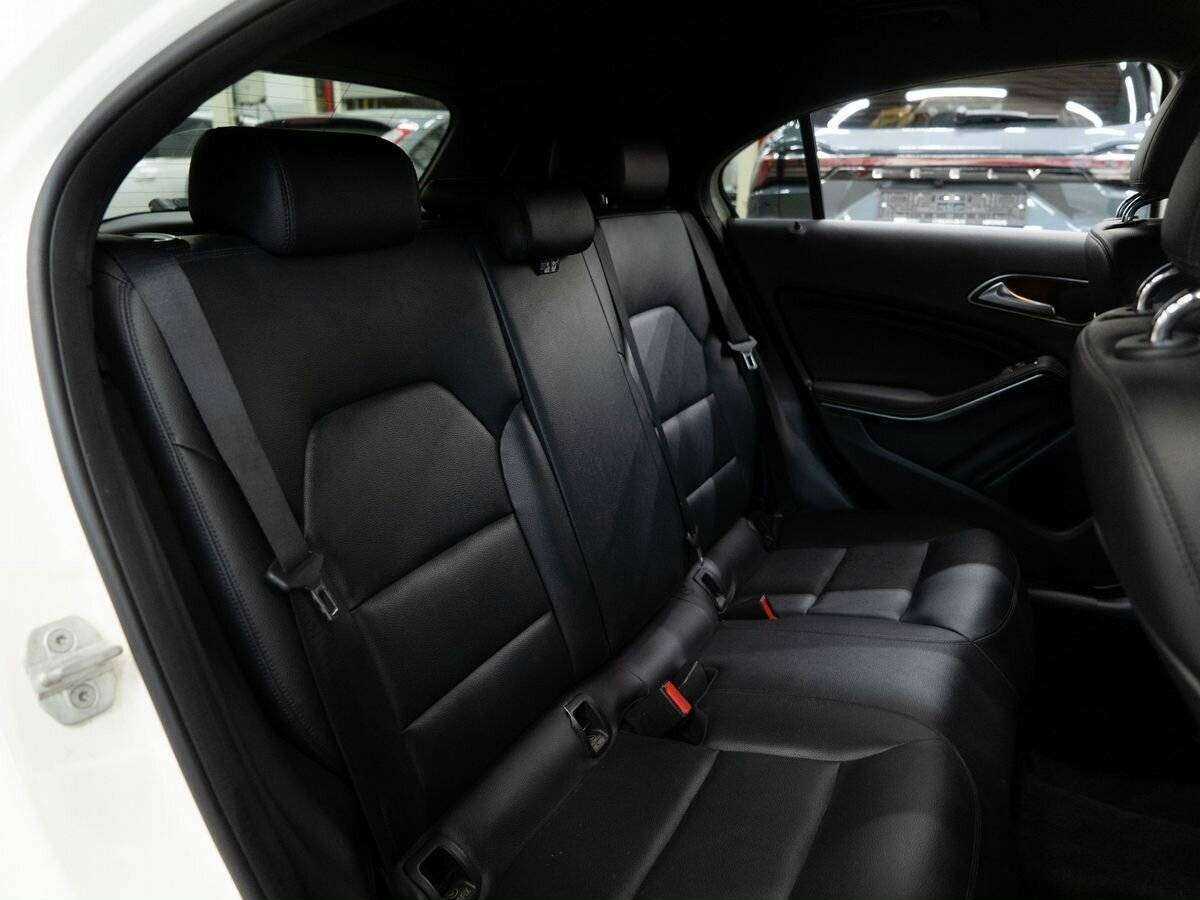 Mercedes-Benz A-Класс 180, 2013 Фото №8