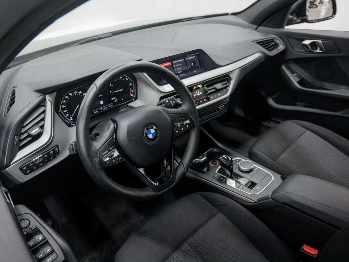 BMW 1 серии 118i, 2019 Фото №13