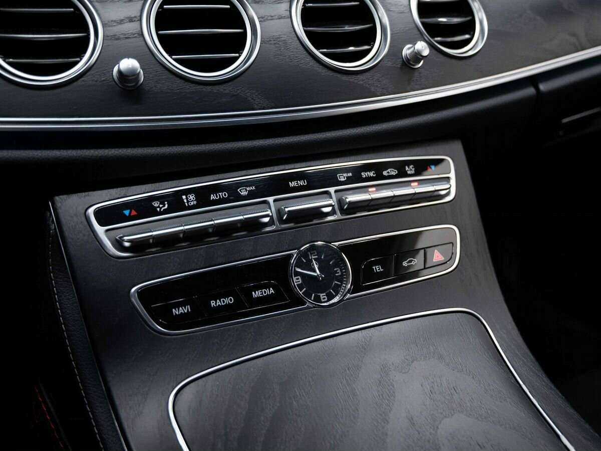 Mercedes-Benz E-Класс 200, 2017 Фото №23