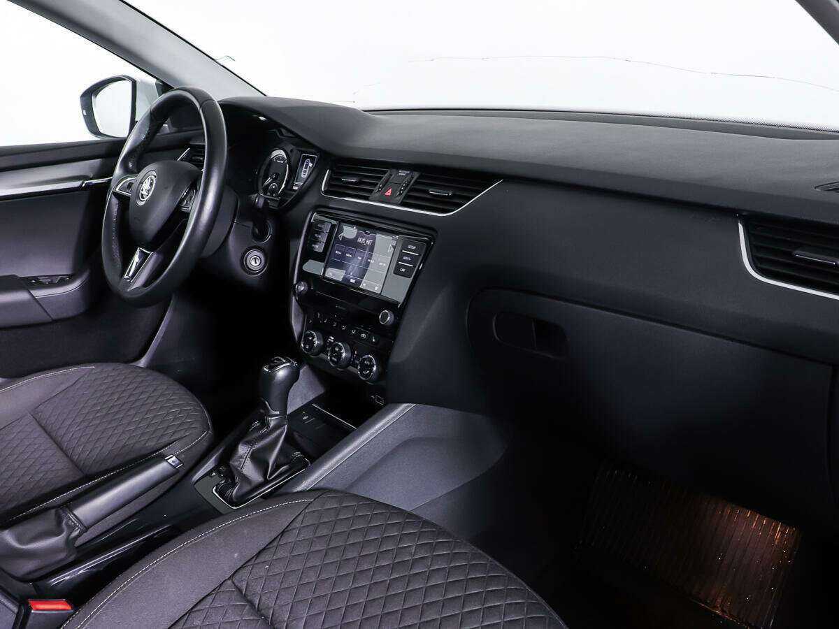 Skoda Octavia, 2018 Фото №10