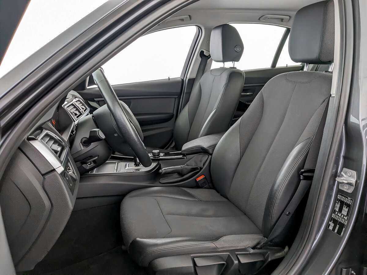 BMW 3 серии 318i, 2018 Фото №20