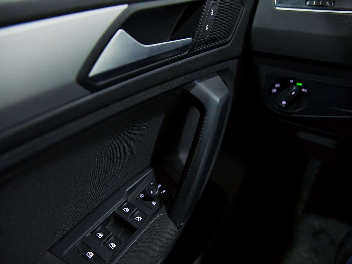 Volkswagen Tiguan, 2020 - 90 848 км. | Фото №8