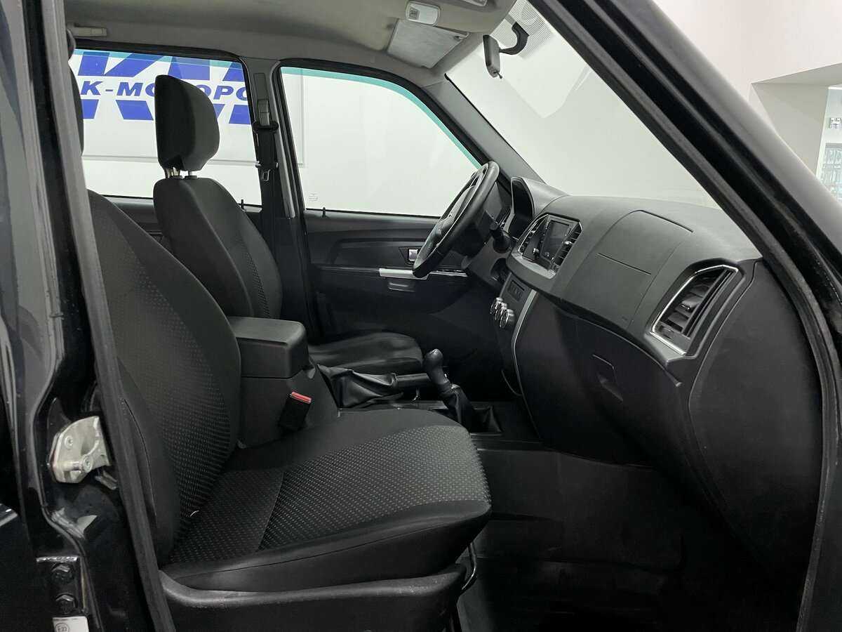 УАЗ Patriot, 2018 Фото №6