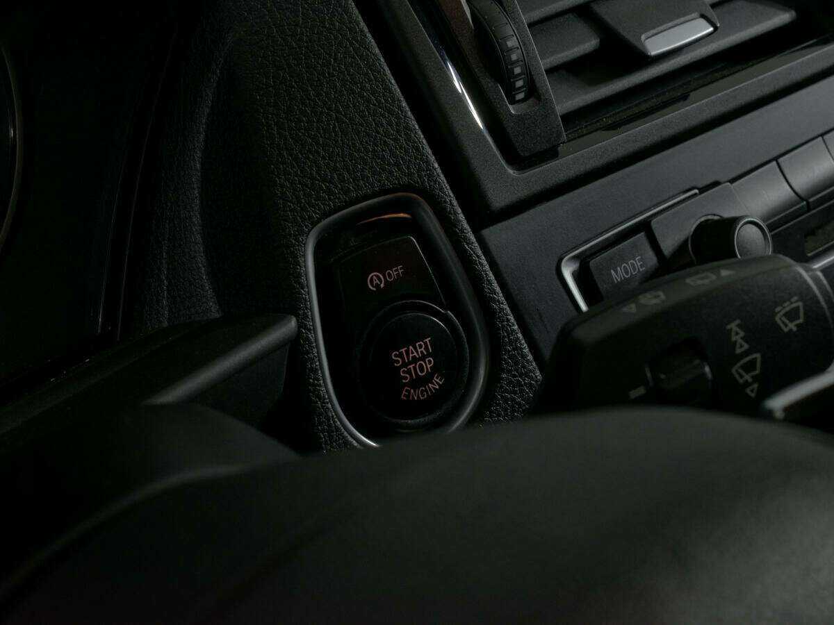 BMW 1 серии 116i, 2014 Фото №16