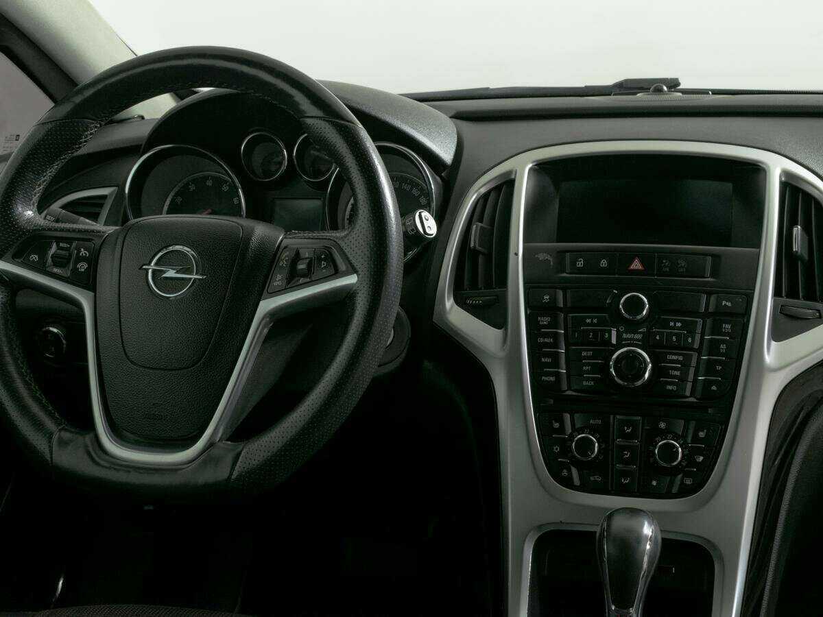 Opel Astra GTC, 2013 Фото №11