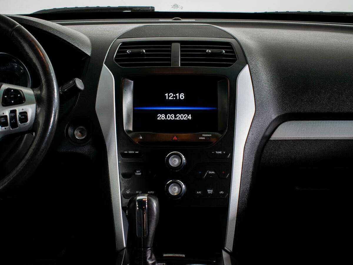 Ford Explorer, 2014 Фото №9