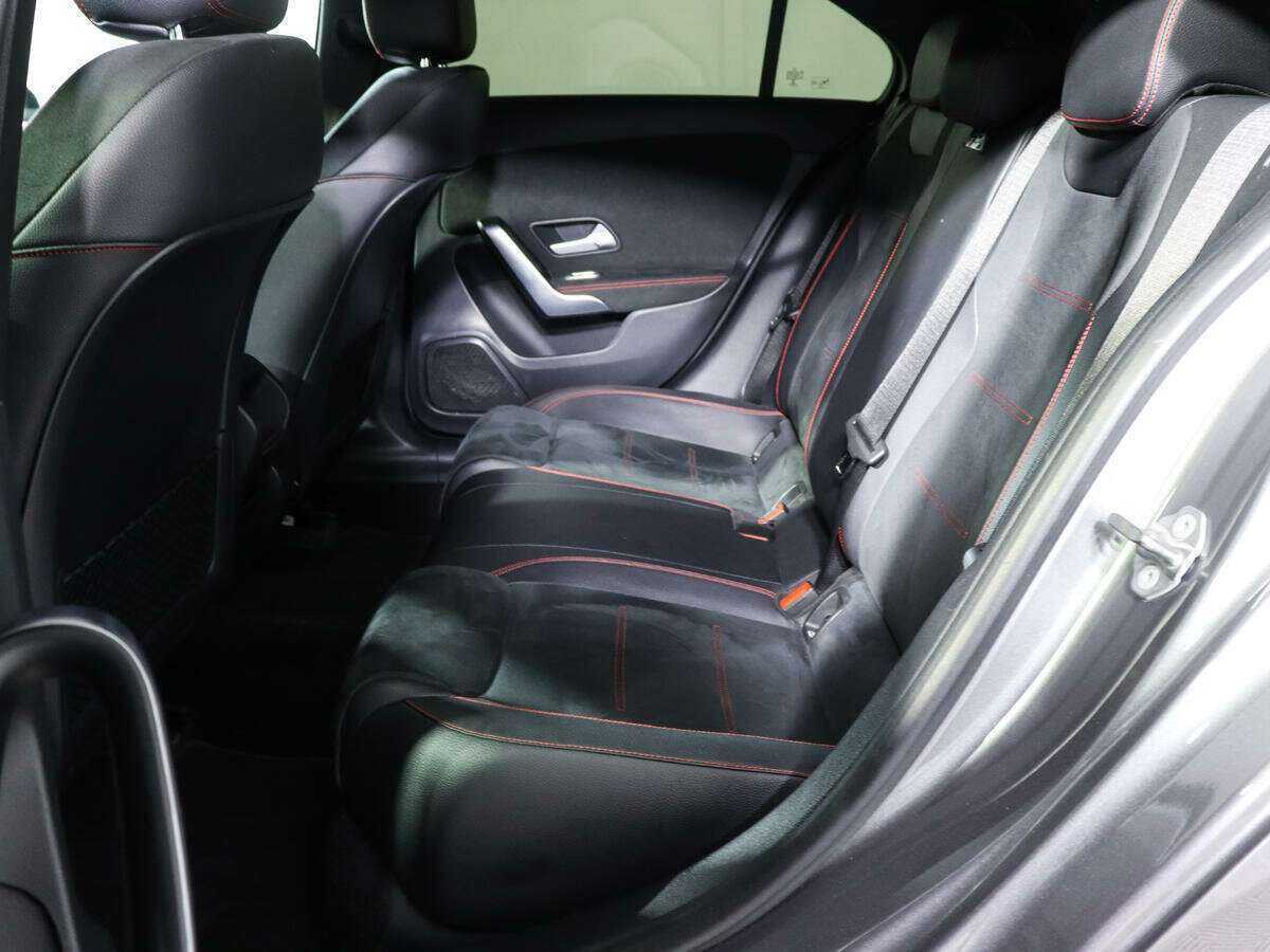 Mercedes-Benz A-Класс 200, 2019 Фото №10