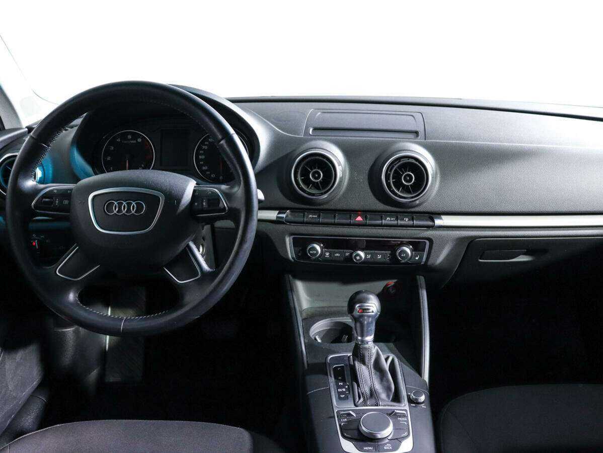 Audi A3, 2015 Фото №10