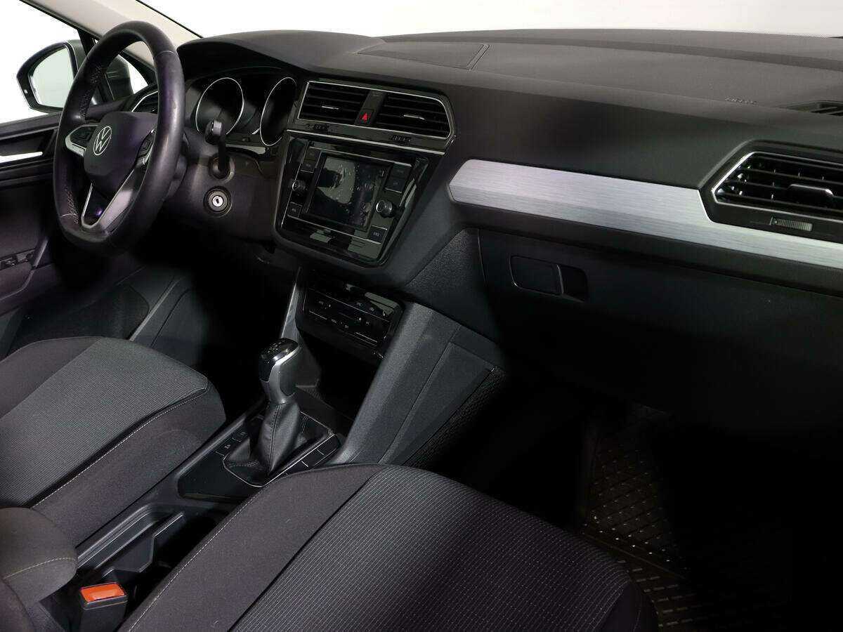 Volkswagen Tiguan, 2021 - 20 437 км. | Фото №8