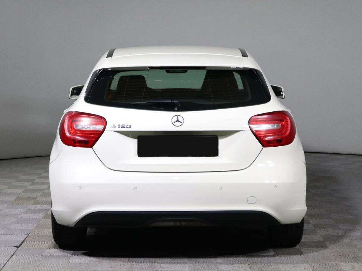 Mercedes-Benz A-Класс 180, 2014 - 76 300 км. | Фото №6