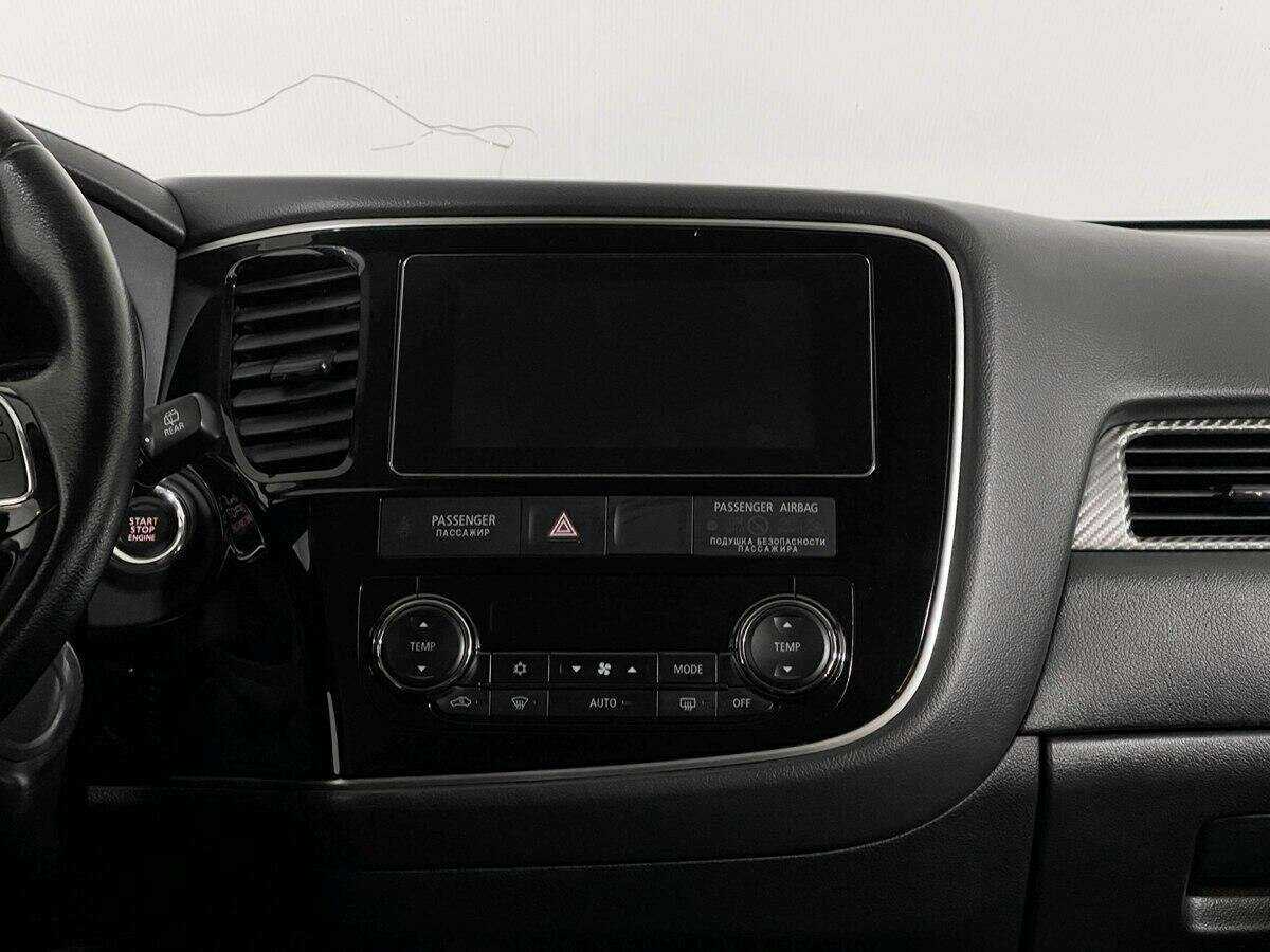 Mitsubishi Outlander, 2018 Фото №12