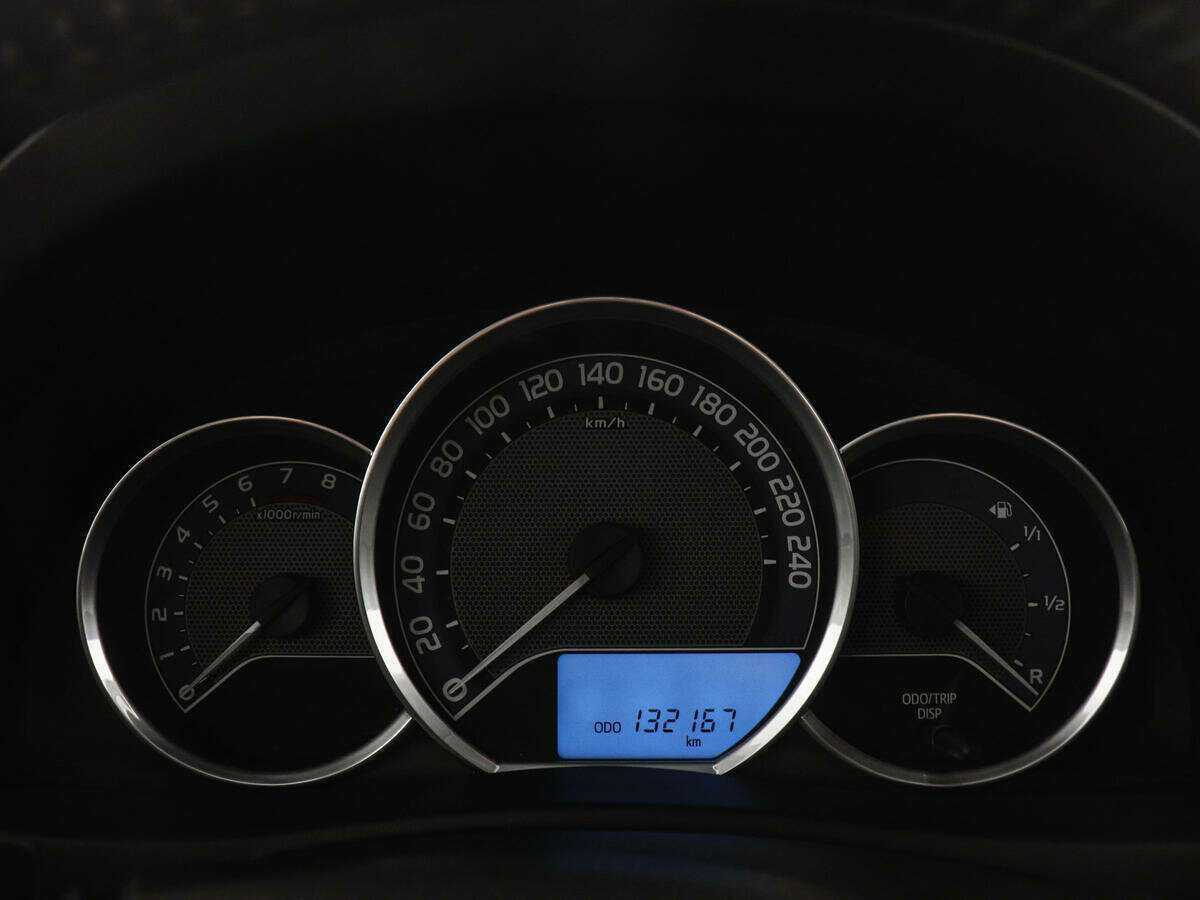 Toyota Auris, 2013 Фото №11