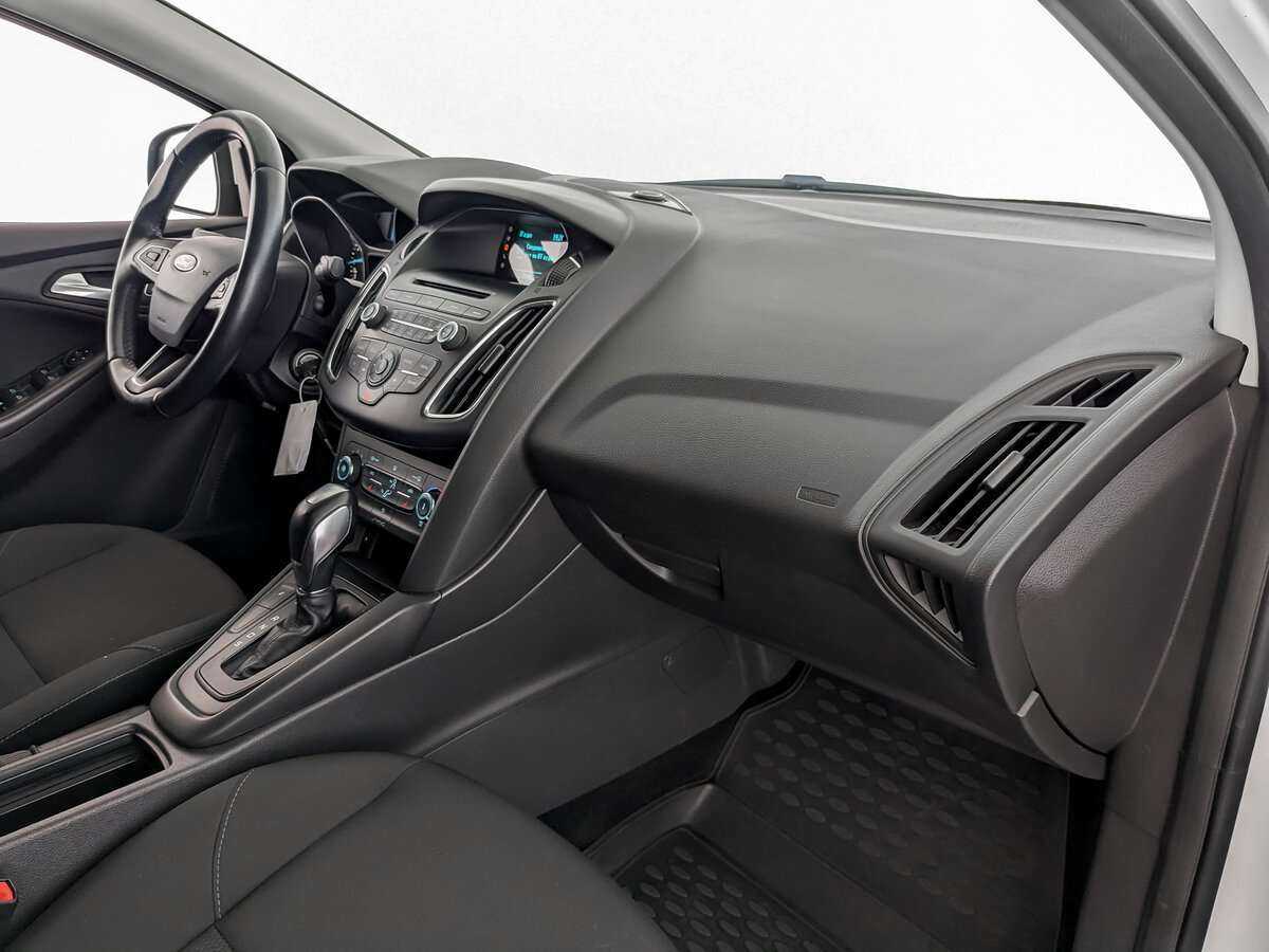 Ford Focus, 2018 Фото №9