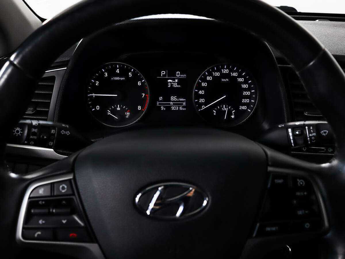 Hyundai Elantra, 2017 Фото №16