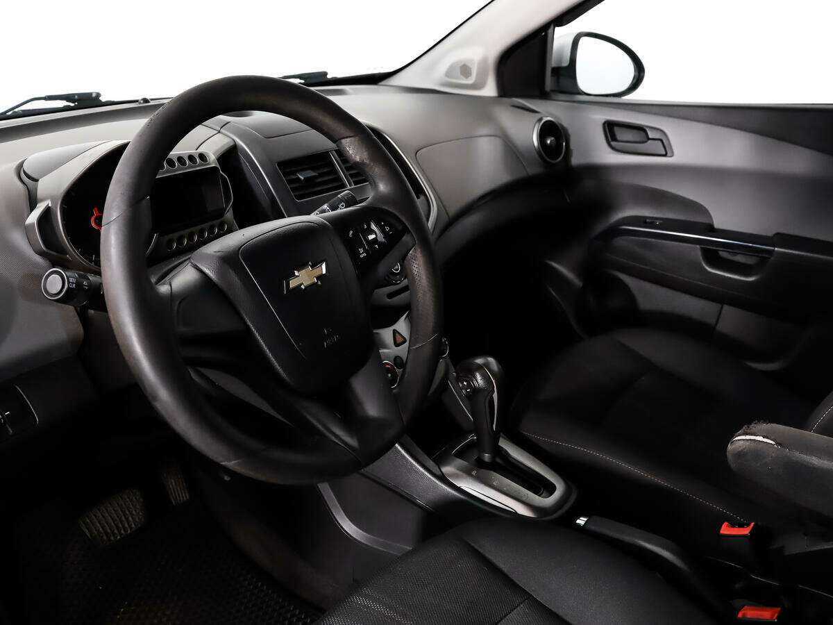 Chevrolet Aveo, 2013 Фото №9
