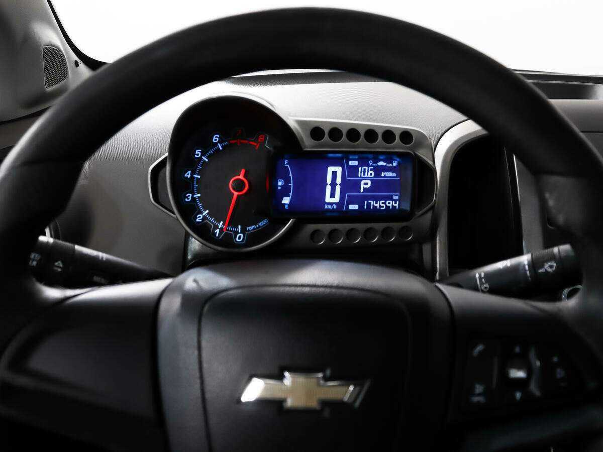 Chevrolet Aveo, 2013 Фото №16