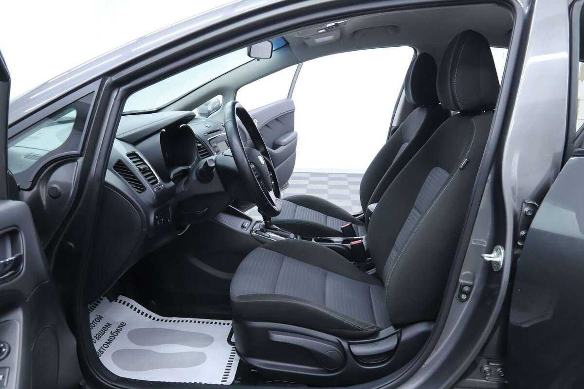 Kia Cerato, 2018 Фото №7