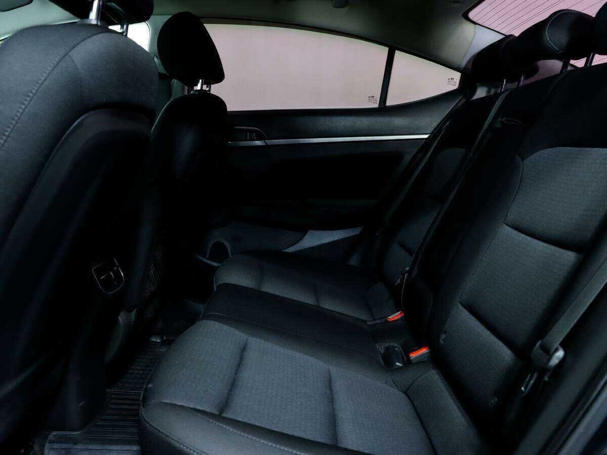 Hyundai Elantra, 2017 Фото №11