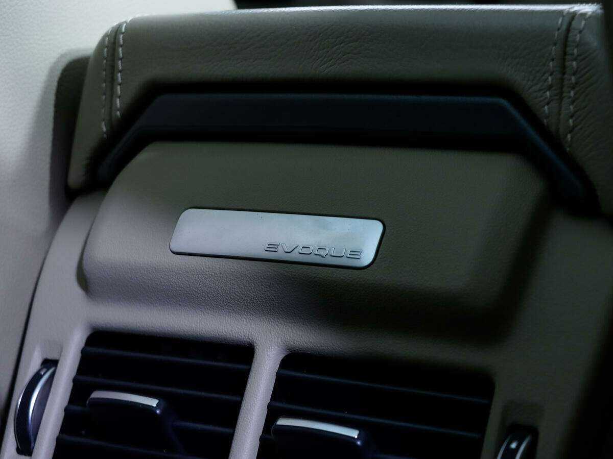 Land Rover Range Rover Evoque, 2018 Фото №14