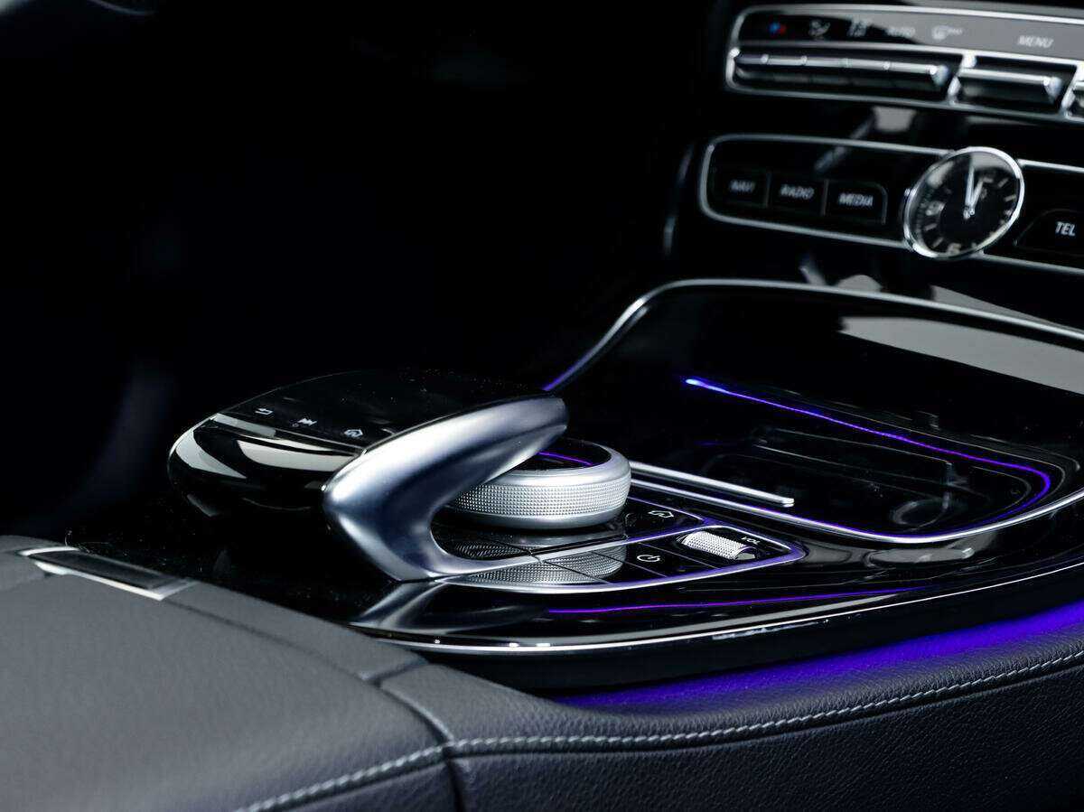 Mercedes-Benz E-Класс 200, 2017 Фото №19