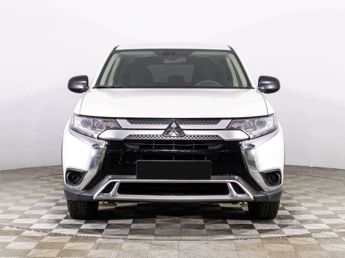 Mitsubishi Outlander, 2019 - 60 290 км. | Фото №2